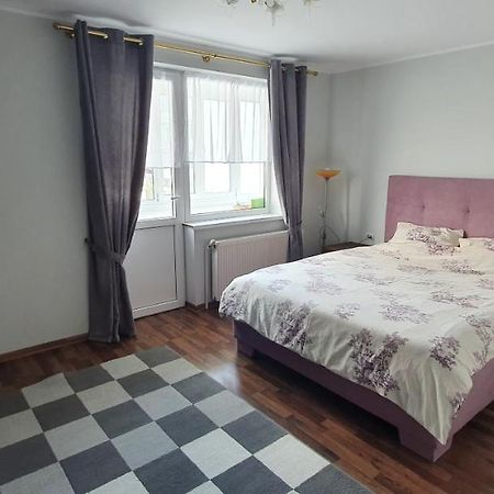 Yla Apartments Piatra Neamţ Exteriör bild