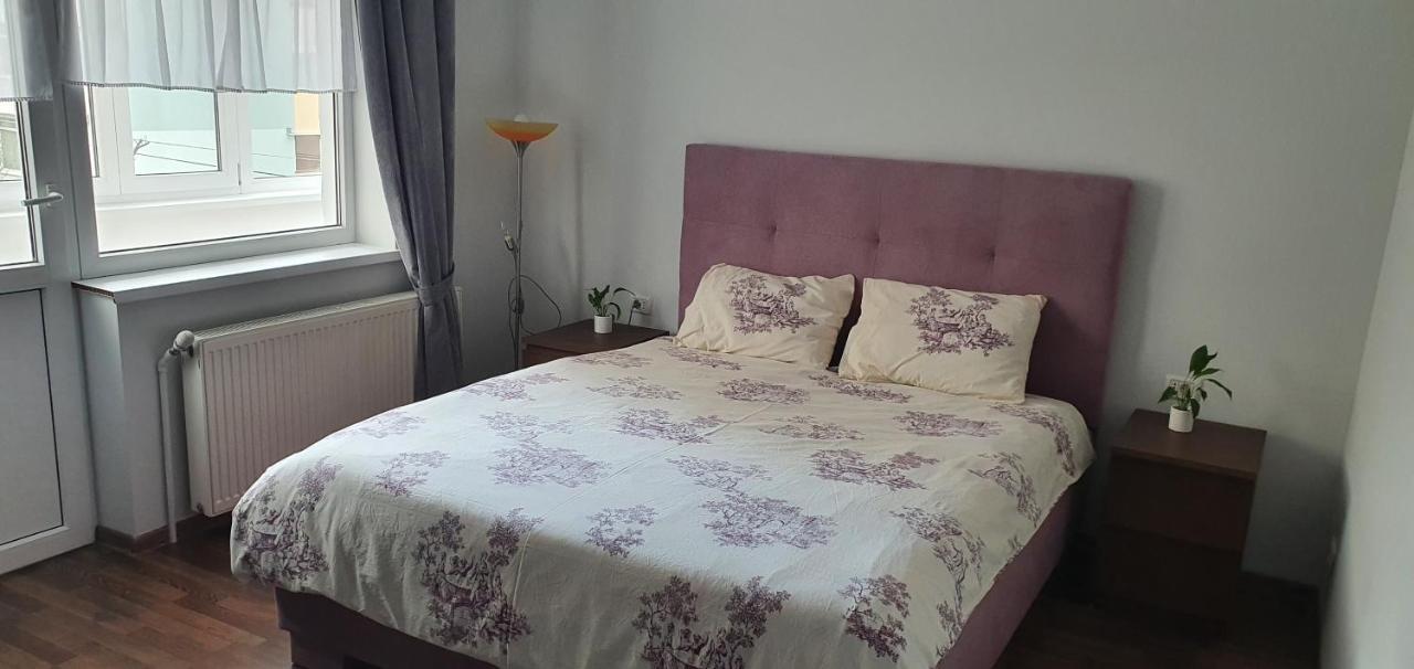 Yla Apartments Piatra Neamţ Exteriör bild