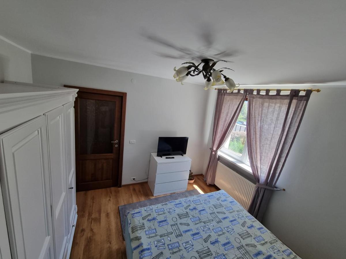 Yla Apartments Piatra Neamţ Exteriör bild