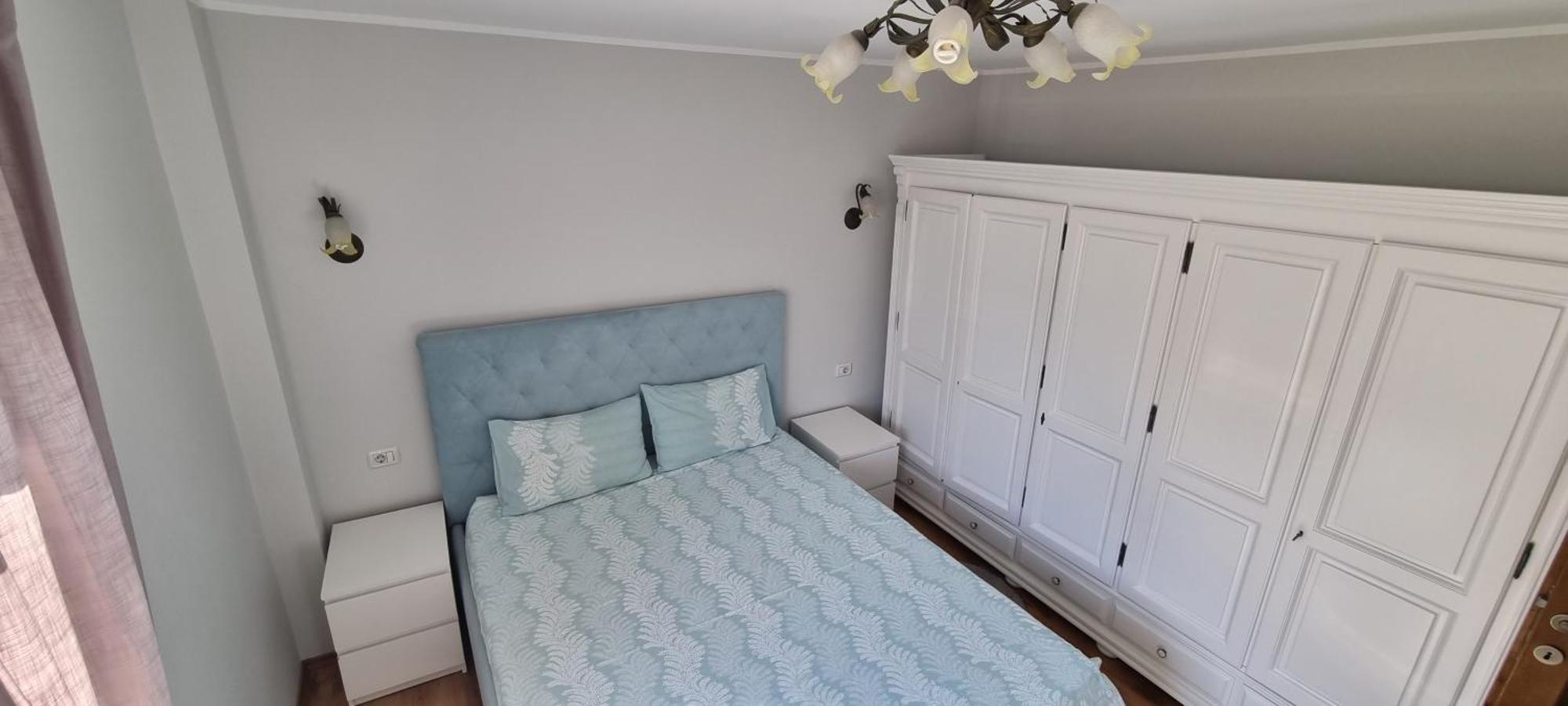 Yla Apartments Piatra Neamţ Exteriör bild